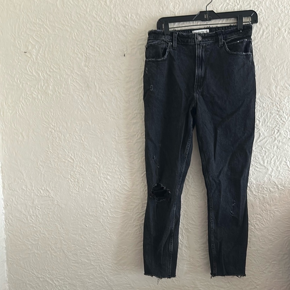 Abercrombie and Fitch the Skinny High Rise Curve Love Black Distressed Jeans 28